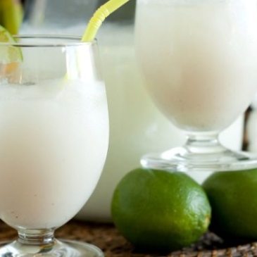 Limonada de Coco (Coconut Lemonade)